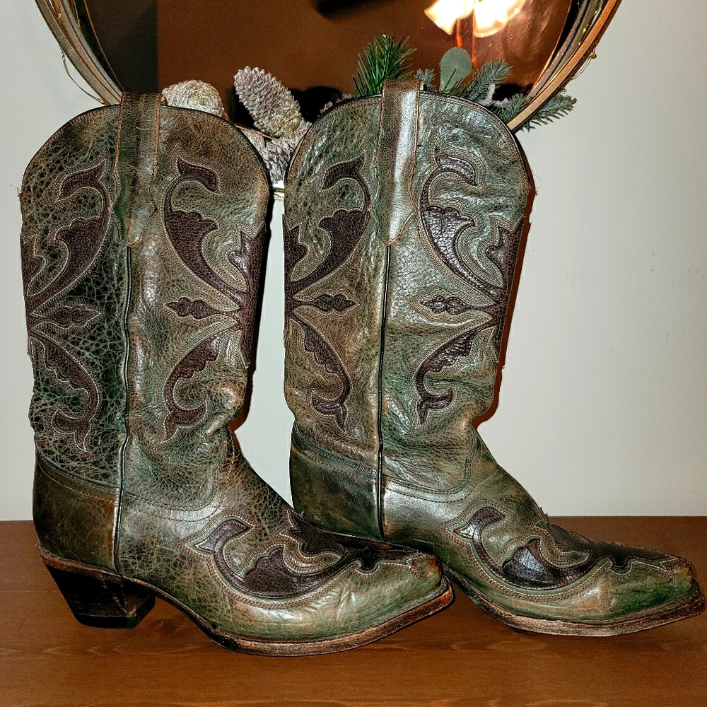Corral cowboy boots
